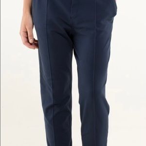 Lululemon trouser pant size 4 navy blue